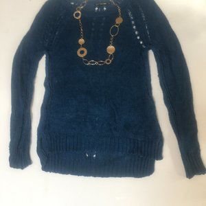 rag & Bone jean great blue sweater. M w/necklace